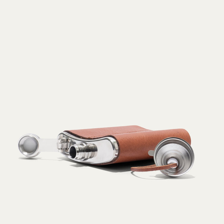 Leather & Stainless Steel Flask – Full-Grain Leather Wrapped Flask