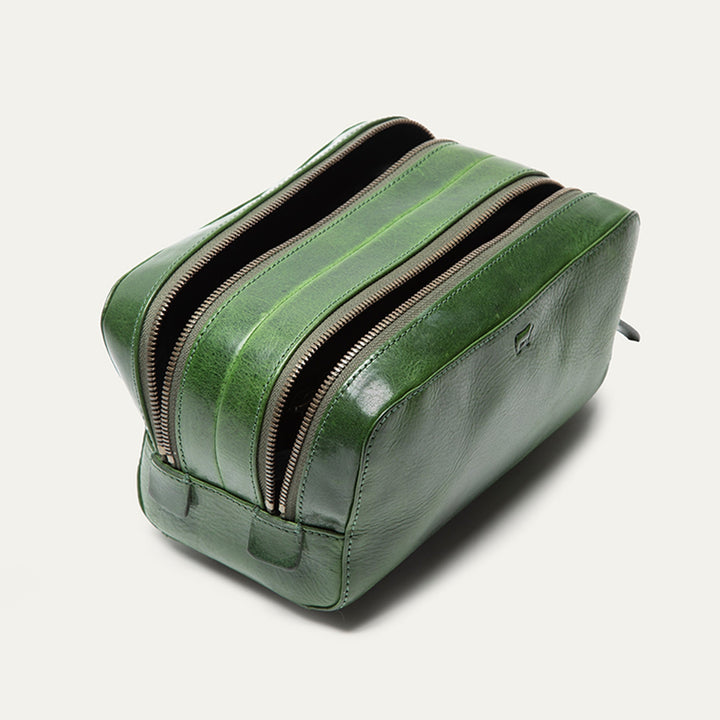 Professional Leather Travel Kit – Luxury Full-Grain Italian Toiletry Bag