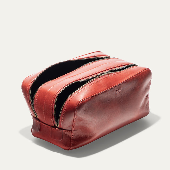 Professional Leather Travel Kit – Luxury Full-Grain Italian Toiletry Bag