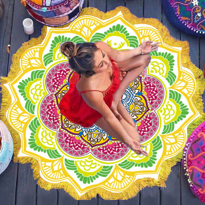 Geometric Polygon-Print Round Towel with Tassels