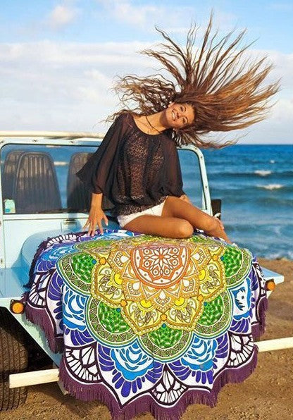 Geometric Polygon-Print Round Towel with Tassels
