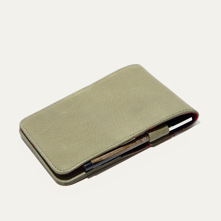 Leather Golf Yardage Book – Full-Grain Leather Scorecard Holder