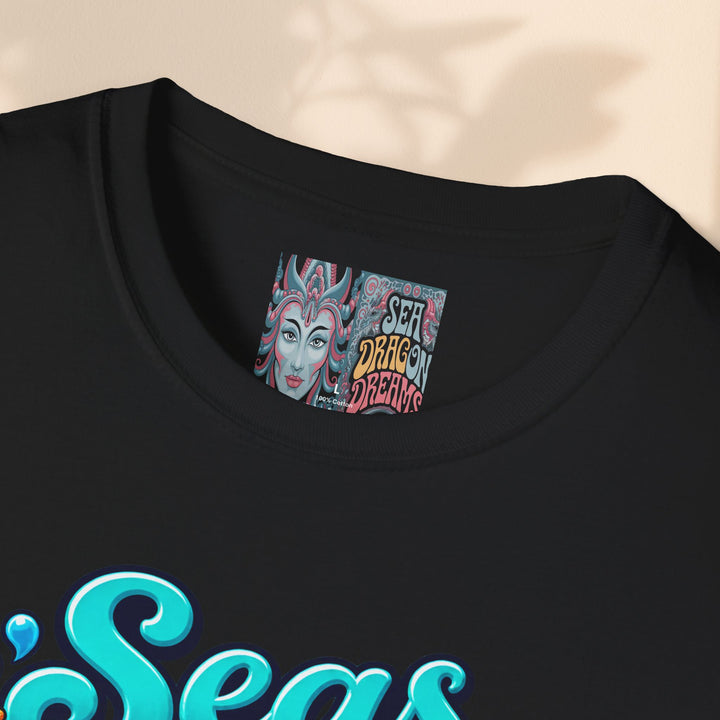 Seas and Greetings T-Shirt – Christmas Octopus Holiday Tee