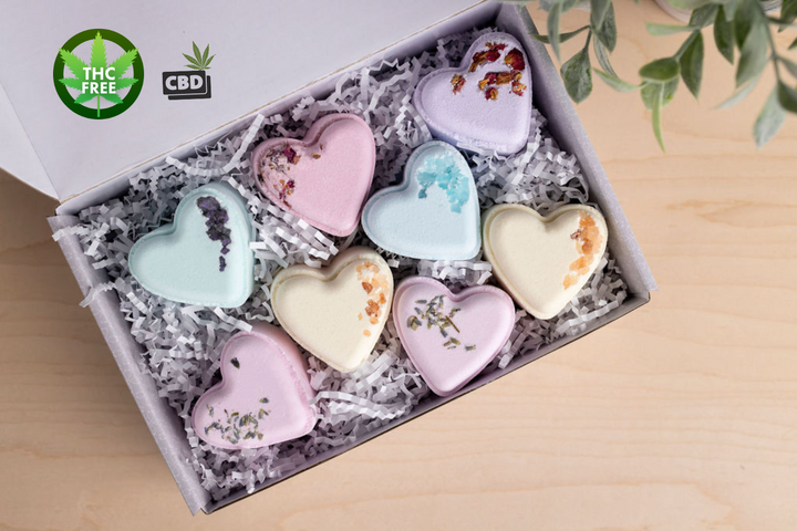 CBD Lavender Bath Bomb Gift Set | 8 Heart Bath Bombs