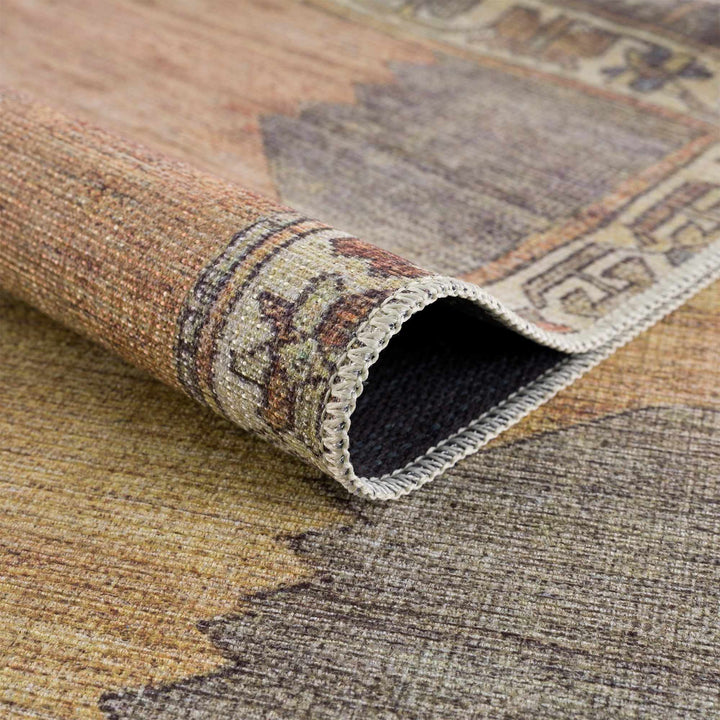 Medinah Washable Runner Rug – Traditional Medallion Runner Rug