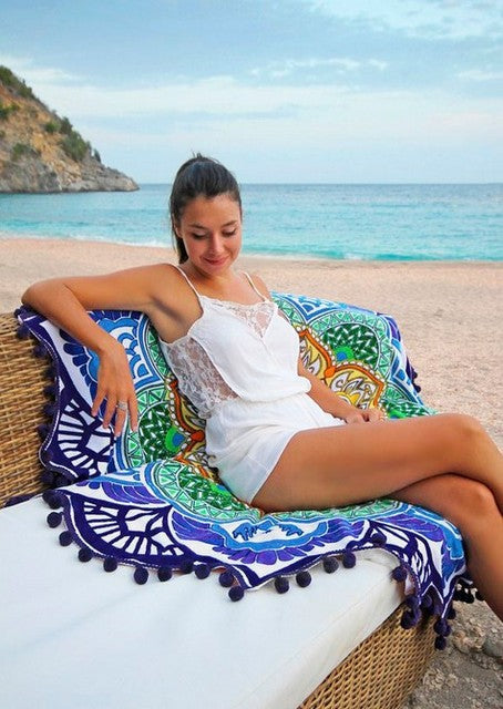 Geometric Polygon-Print Round Towel with Tassels