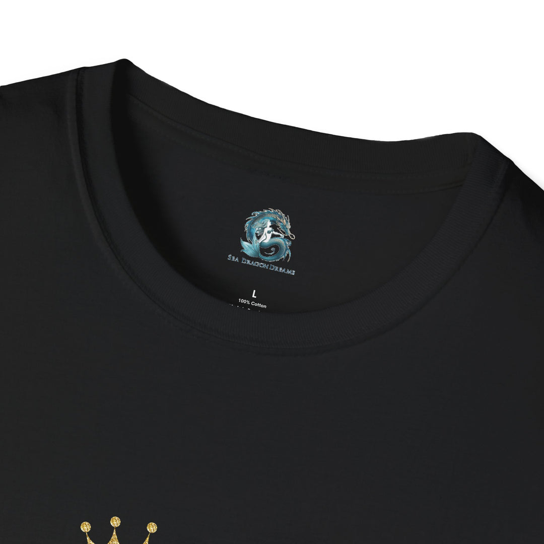 95 year old Fabulous Queen T-Shirt, Stylish Graphic Tee, Birthday Gift, Fashion Top, Statement Shirt