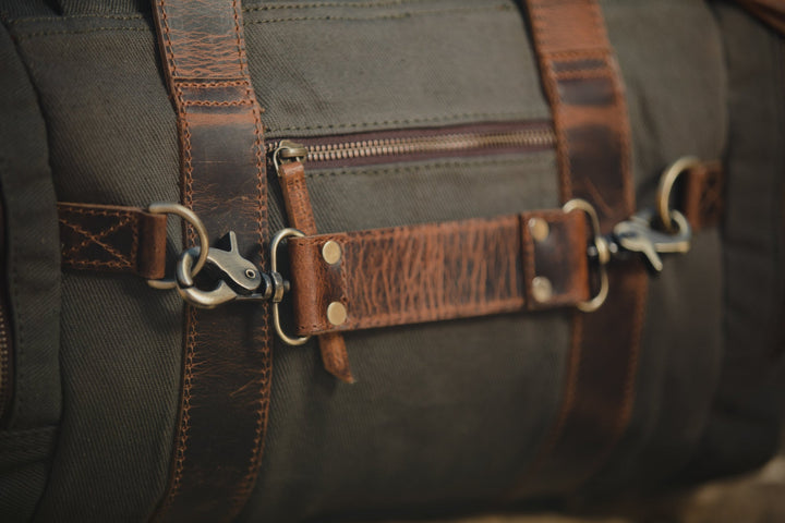 25L Waxed Canvas Duffel Bag | Iliamna Wide Mouth Travel Bag
