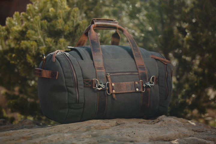 25L Waxed Canvas Duffel Bag | Iliamna Wide Mouth Travel Bag