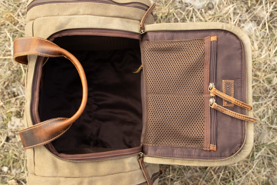 25L Waxed Canvas Duffel Bag | Iliamna Wide Mouth Travel Bag