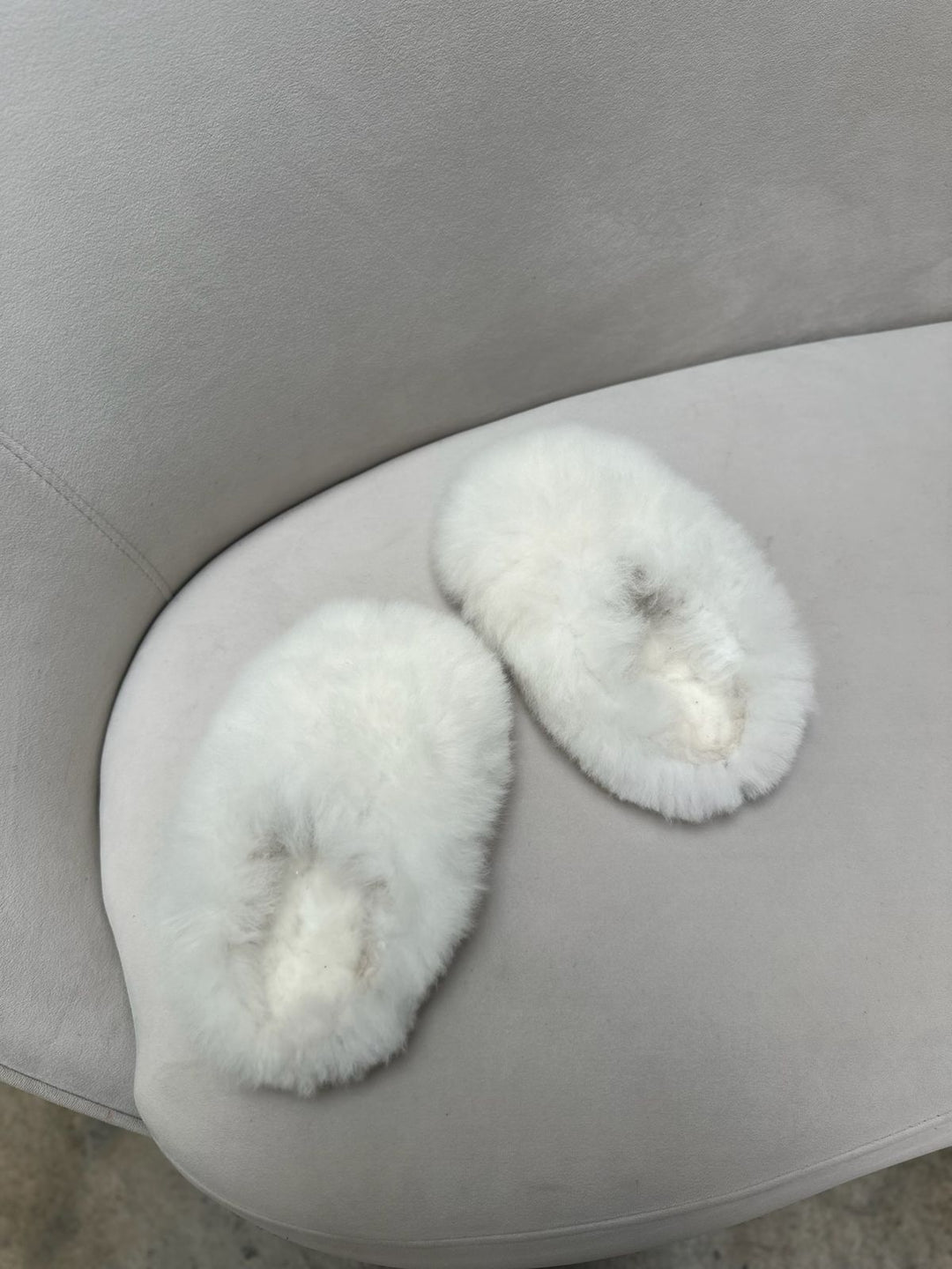 Alpuffas Genuine Baby Alpaca Slippers – Luxury Cozy House Slippers