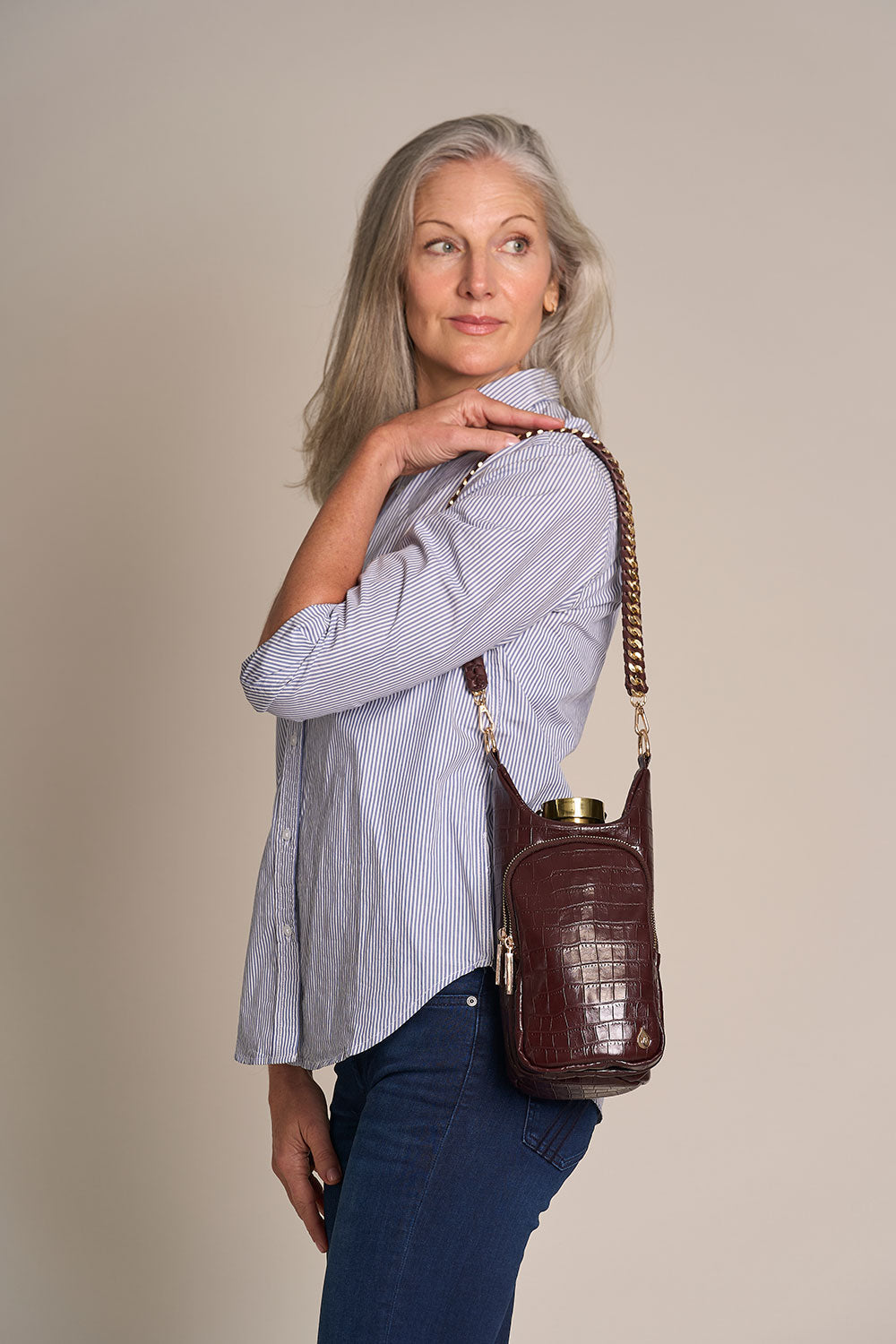 Merlot Faux Croc Water Bottle Crossbody Bag | HydroBag®