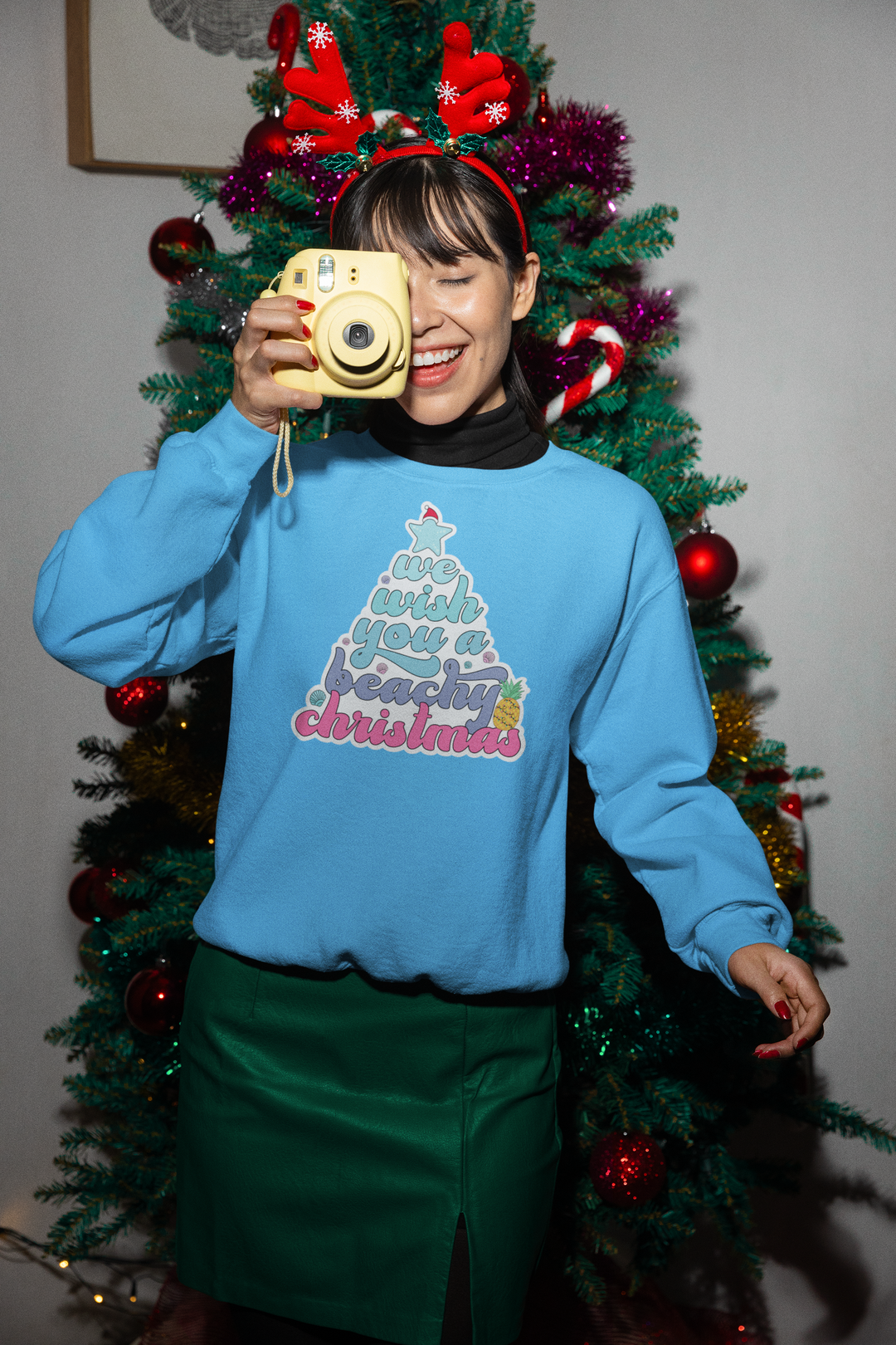 Beachy Christmas - Unisex Heavy Blend™ Crewneck Sweatshirt